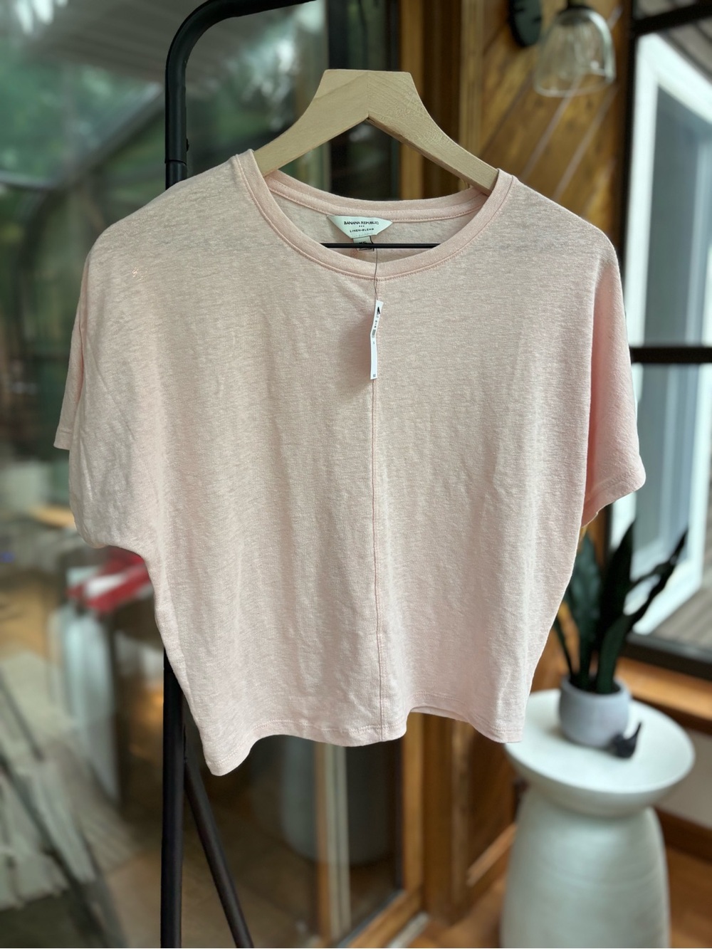 Banana Republic Relaxed Boxy Crewneck Tee in Pale Pink